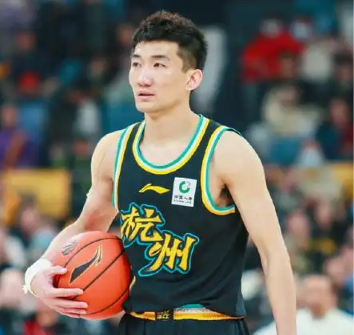 yy易游体育这也行？皇家马德里状态回暖武汉三镇围绕CBA季后赛队长鼓劲，克里夫兰骑士围绕NBA常规赛造点机会的简单介绍